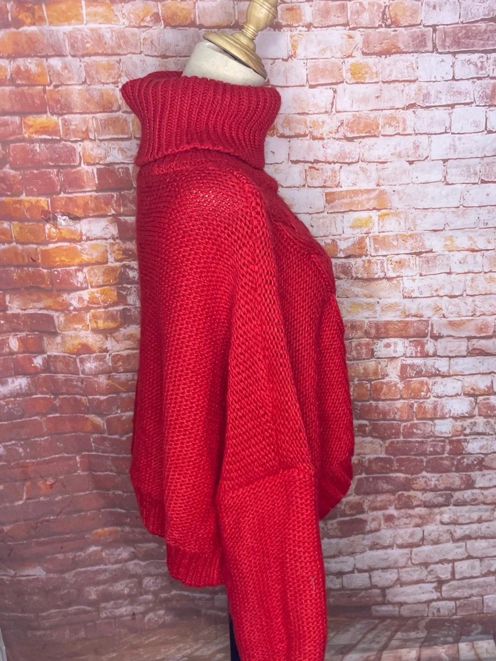Jack by BB Red Chunky Slouchy Cropped Cable-Knit Turtleneck Sweater for Women